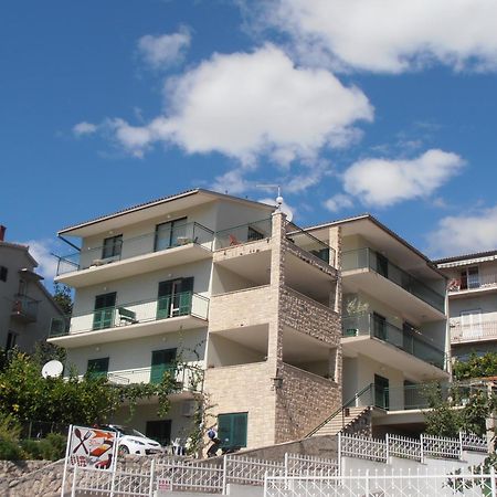 Apartment Villa Bešker Makarska Buitenkant foto