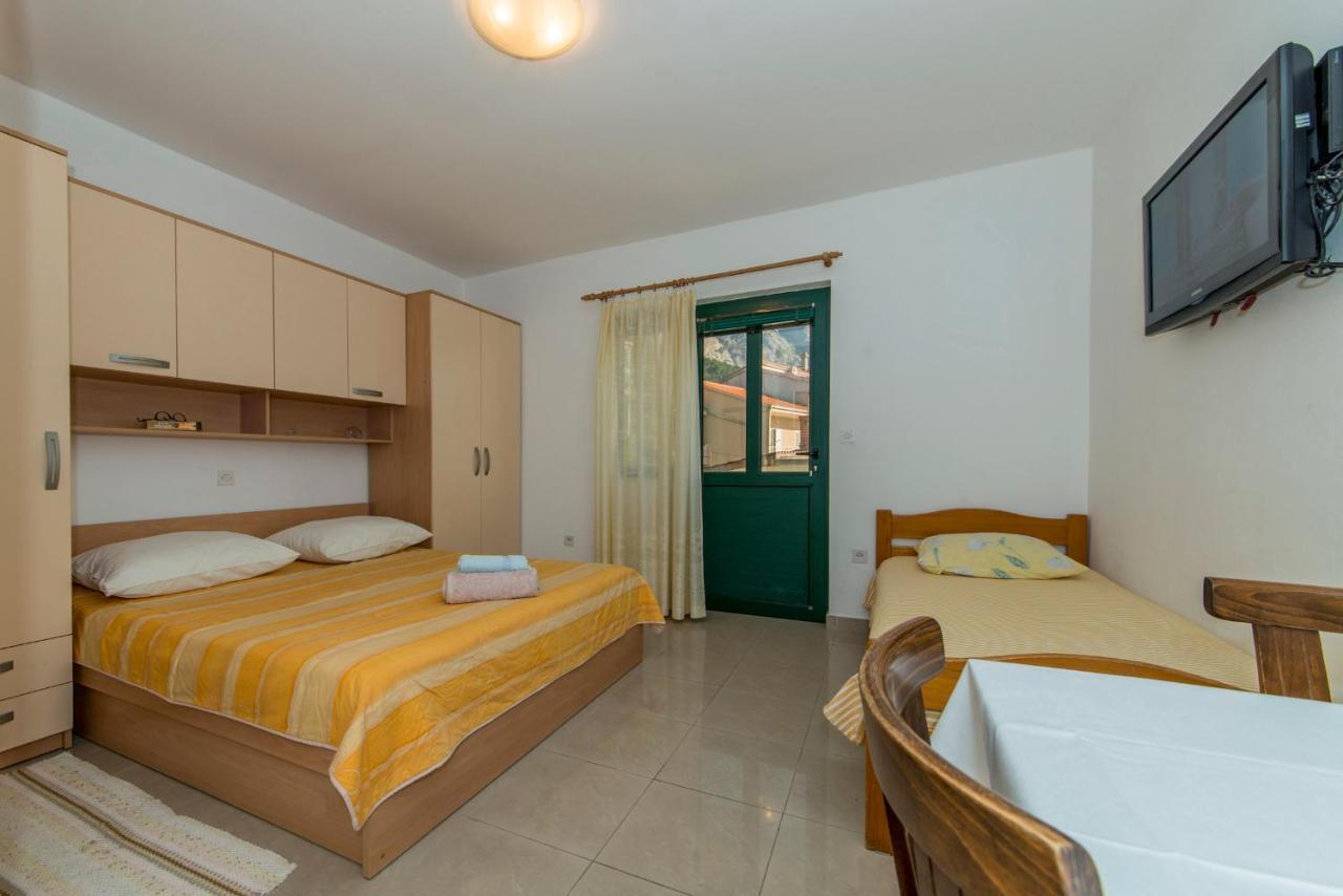 Apartment Villa Bešker Makarska Buitenkant foto